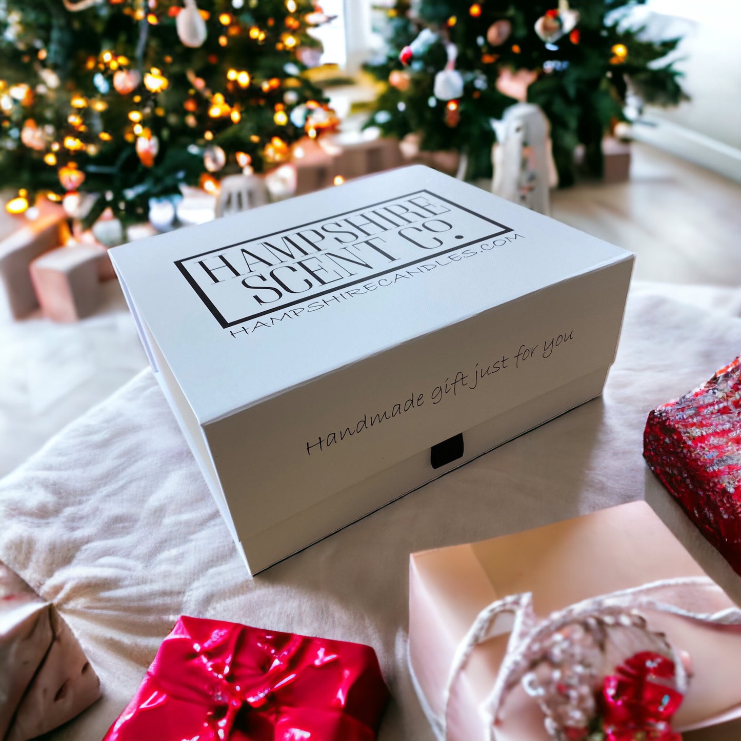 White Hampshire Candles Gift Box