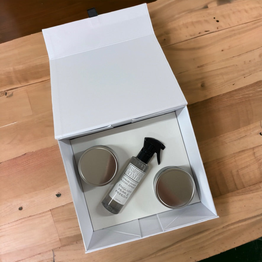 Hampshire Candles candle and room spray gift set with a choice of luxury fragrances beautifully presented.