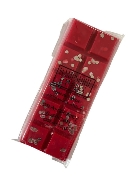 Cranberry and Orange Wax Melts – A fruity, festive blend of cranberry and orange for your wax melt burner. Ideal for creating a cosy, holiday atmosphere