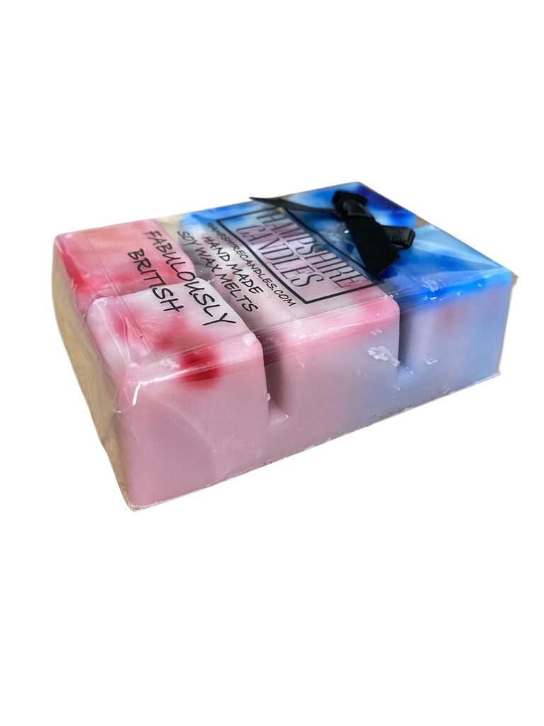 Soy wax melts with a traditional British fragrance. Use these melts in your electric wax melt burner to enjoy a charming and sophisticated scent in your home.