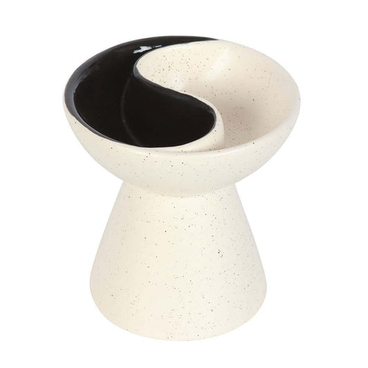 Black & White Yin Yang Wax Warmer – A stylish and symbolic wax melt burner, perfect for meditation and aromatherapy.