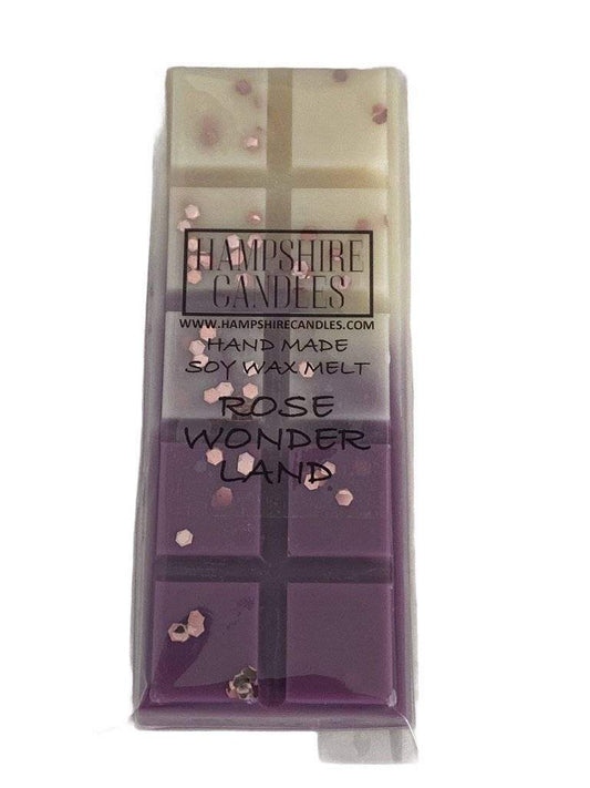 Soy wax melts with the elegant scent of roses. Ideal for electric wax melt burners, filling your home with a fresh, floral ambiance