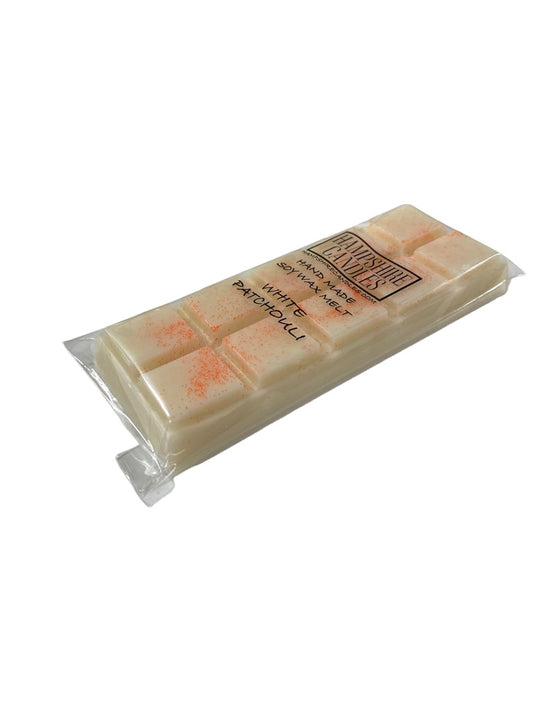 Soy wax melts with the classic scent of white patchouli. Perfect for electric wax melt burners, adding an earthy, sweet fragrance to your home