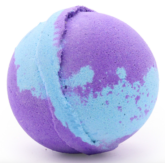 Aventos-inspired scented bath bomb in XL size with bold masculine fragrance