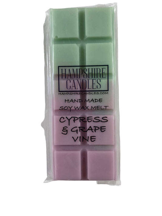 Soy wax melts with a rich cypress and grapevine fragrance. Ideal for electric wax melt burners, bringing a woodsy and refreshing aroma to your home