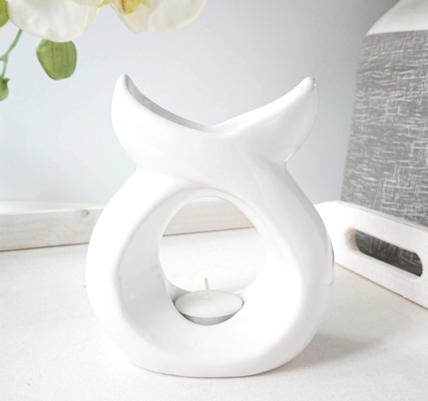 White Serenity Wax Burner-FREE Shipping over £35.00-